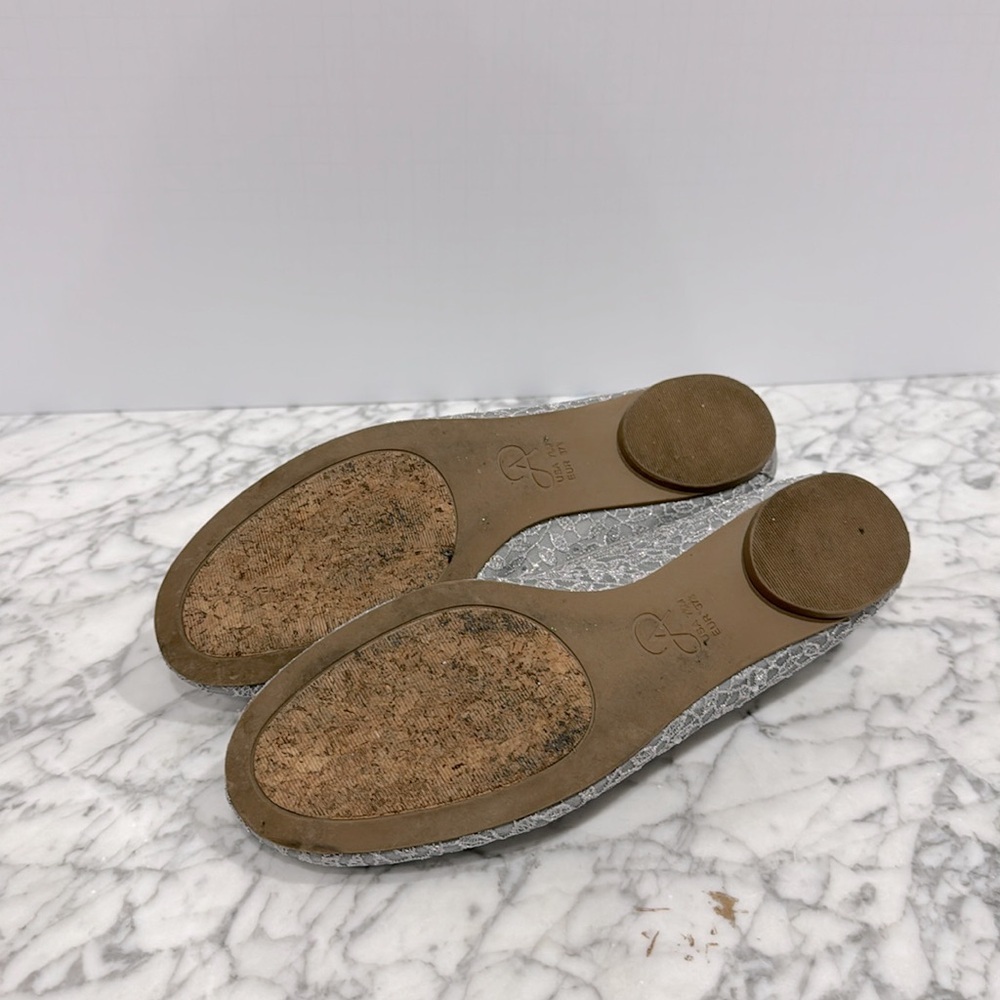 Adrianna Papell Shirley 7.5 silver lace rhinestone flats with bows in silver - Picture 6 of 6